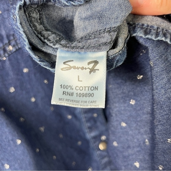 Seven7 Snap Down Blouse Women's Size Large Dark Blue Glitter Dots Western Style - Picture 9 of 10